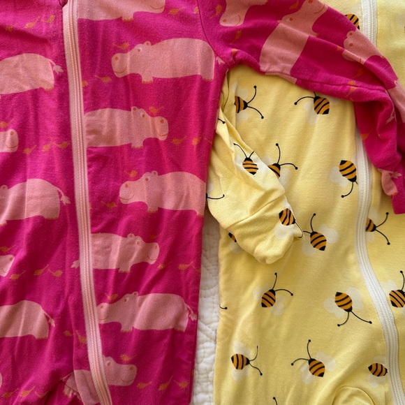 KICKEE PANTS Bundle of Two Pajamas 12-18M - Picture 3 of 3